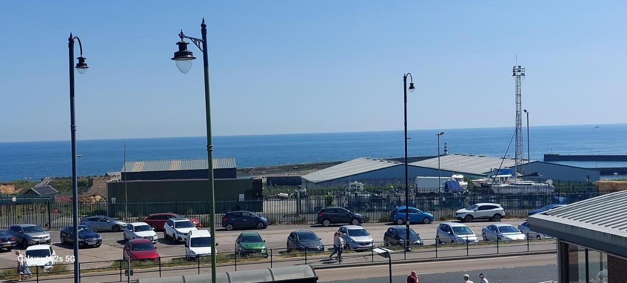 Londonderrys Bar And Accommodation Seaham Eksteriør bilde