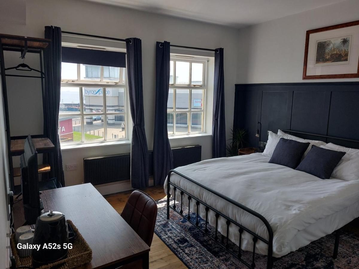 Londonderrys Bar And Accommodation Seaham Eksteriør bilde
