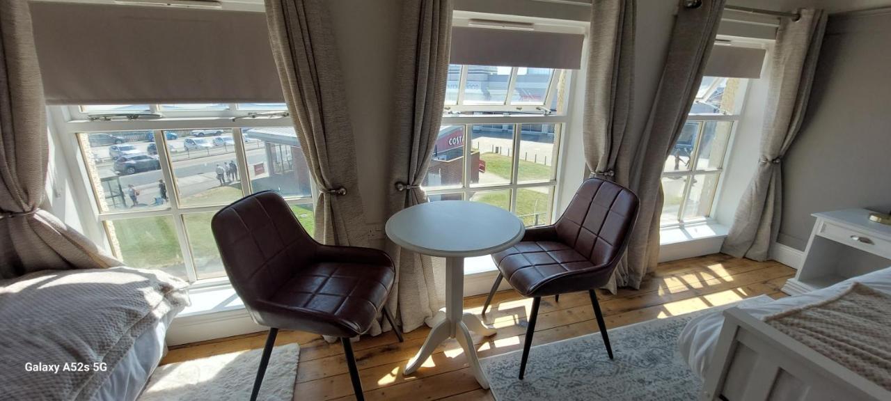 Londonderrys Bar And Accommodation Seaham Eksteriør bilde